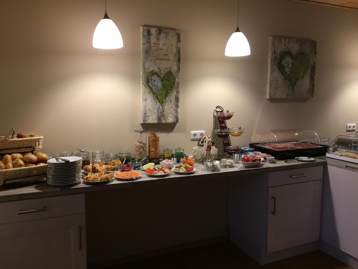 Pension Sonneneck Цвизель Номер фото